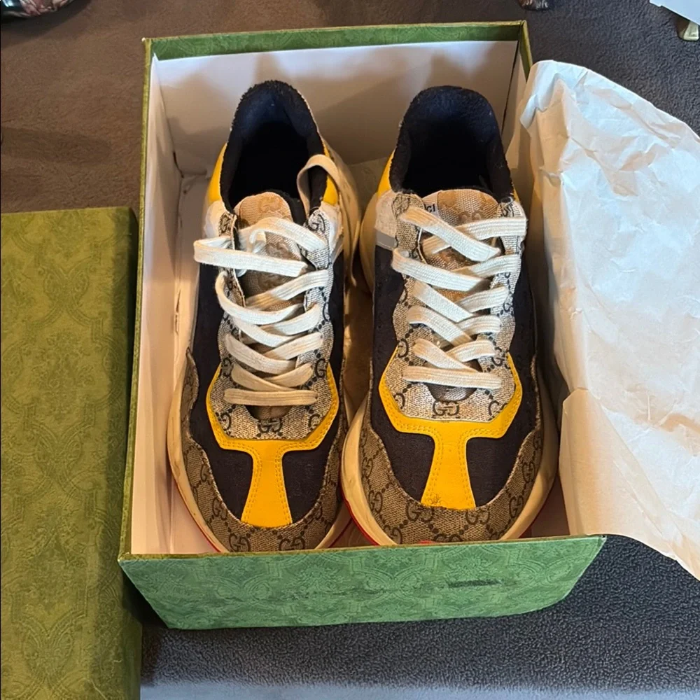 Gucci Patterned Box - Picture 2 of 3